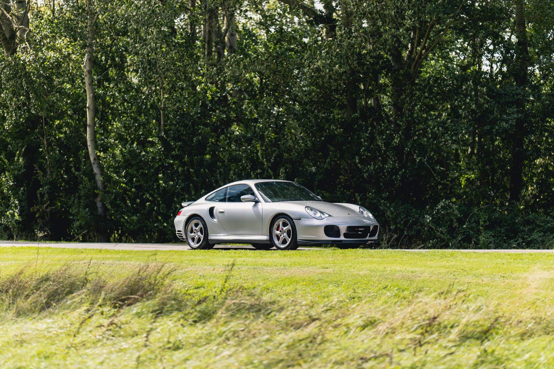 996-turbo-in-countryside