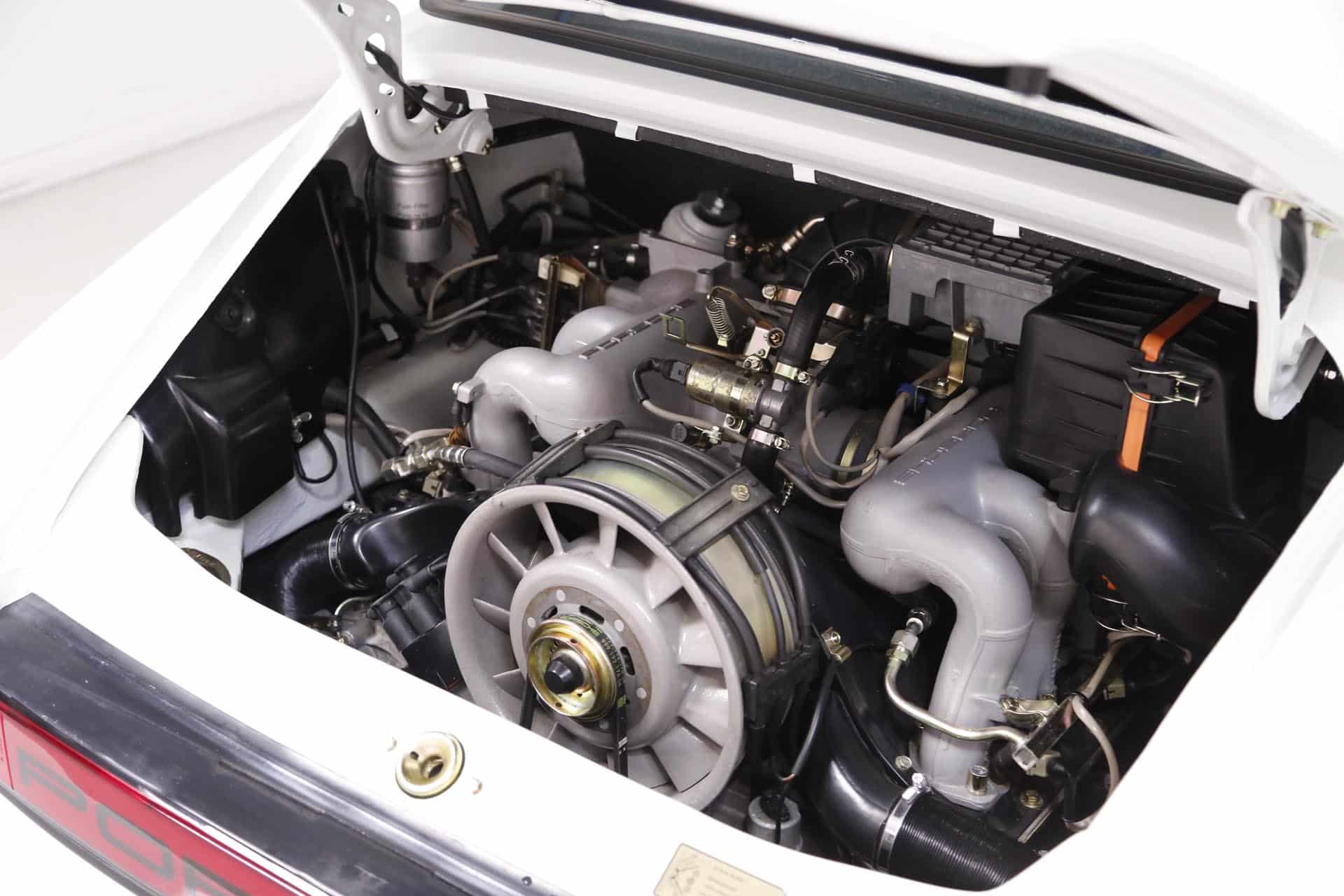 911 Carrera-3.2-Clubsport-Prototype-9
