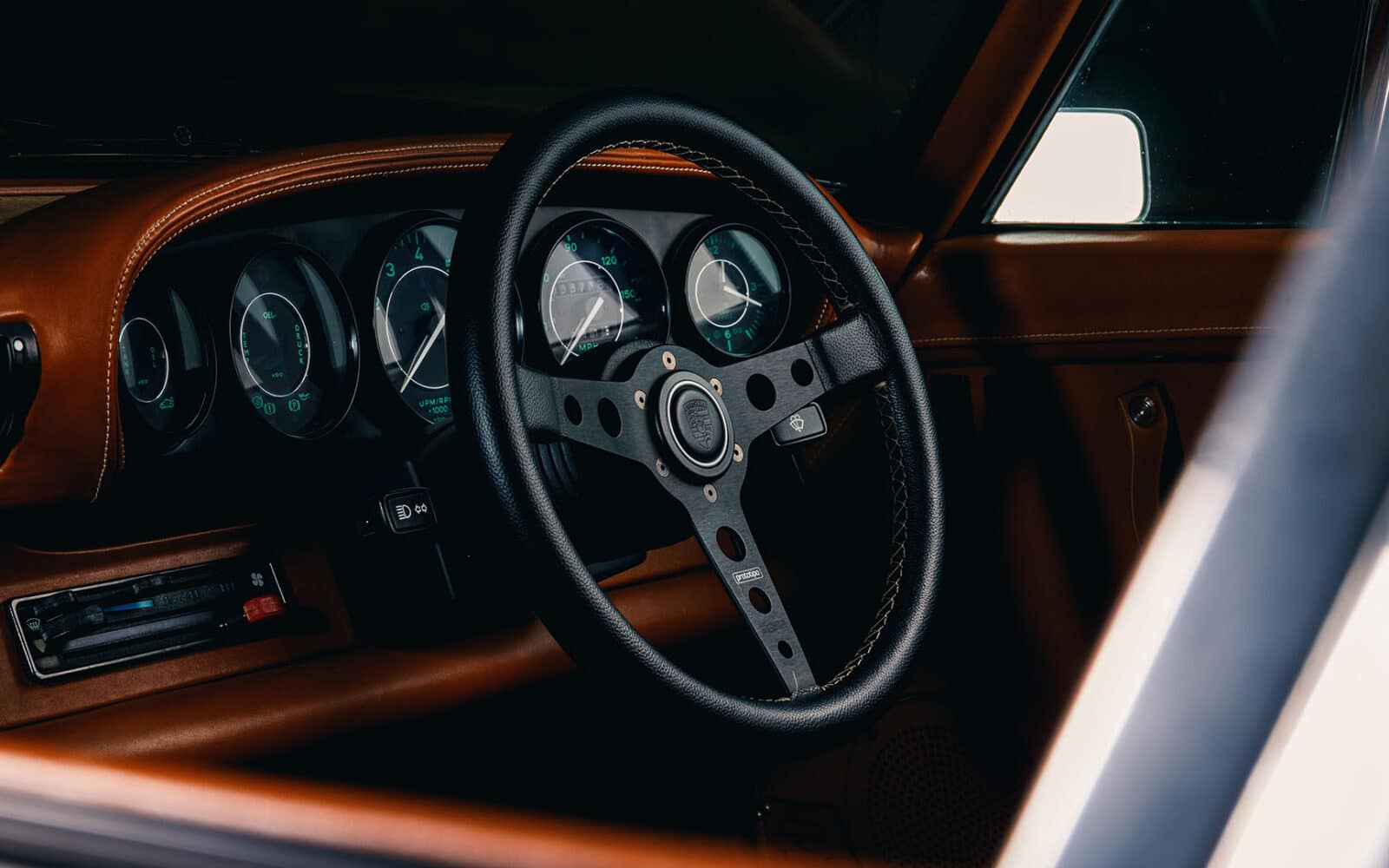 964 Restomod_18
