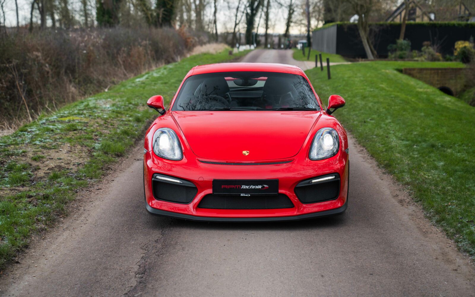 A7408273