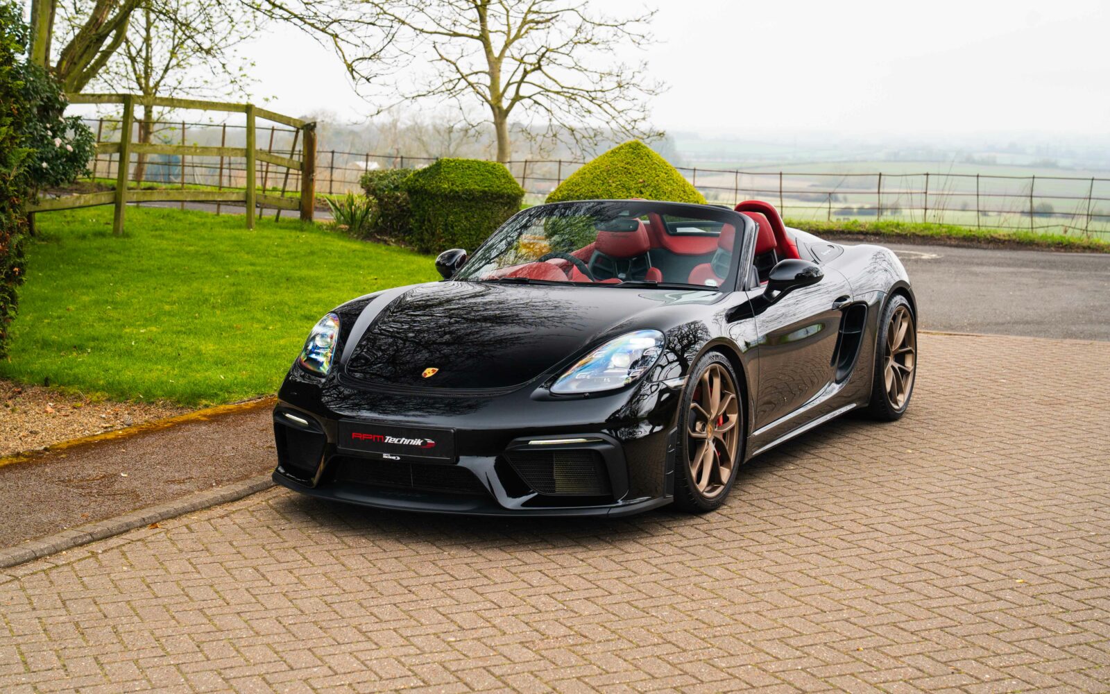 718 Spyder – FJ69SBY 1