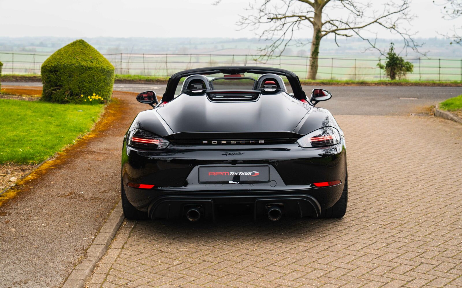 718 Spyder – FJ69SBY 39