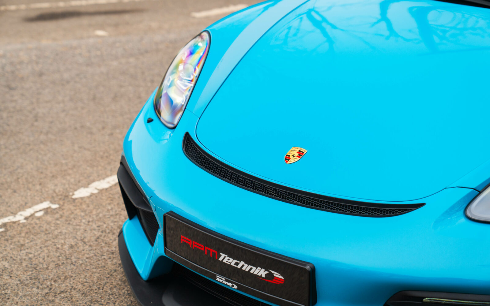 Miami Blue GT4 – PO70JWD 12
