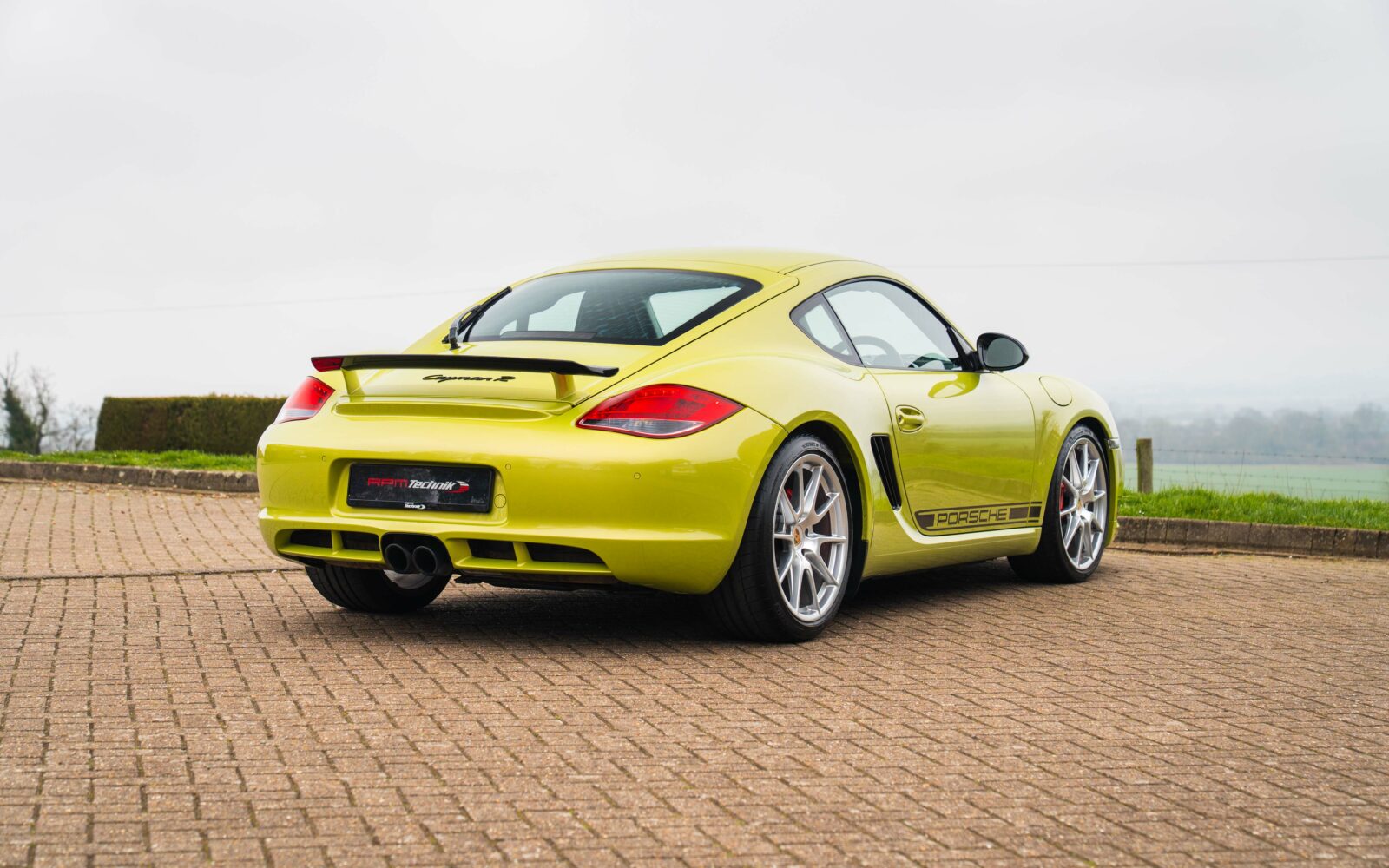 987 Cayman R – HJ61UAU 34