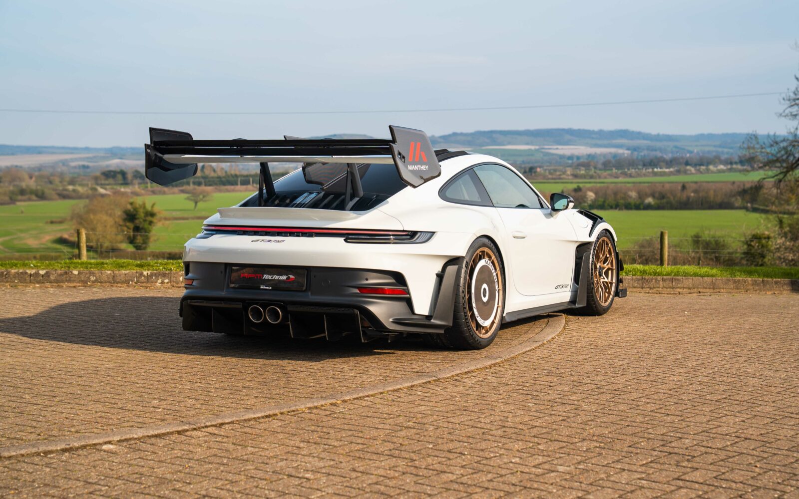 992 GT3RS MR – White LHD 20