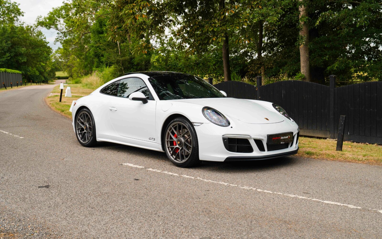 991.2 Carrera GTS-4