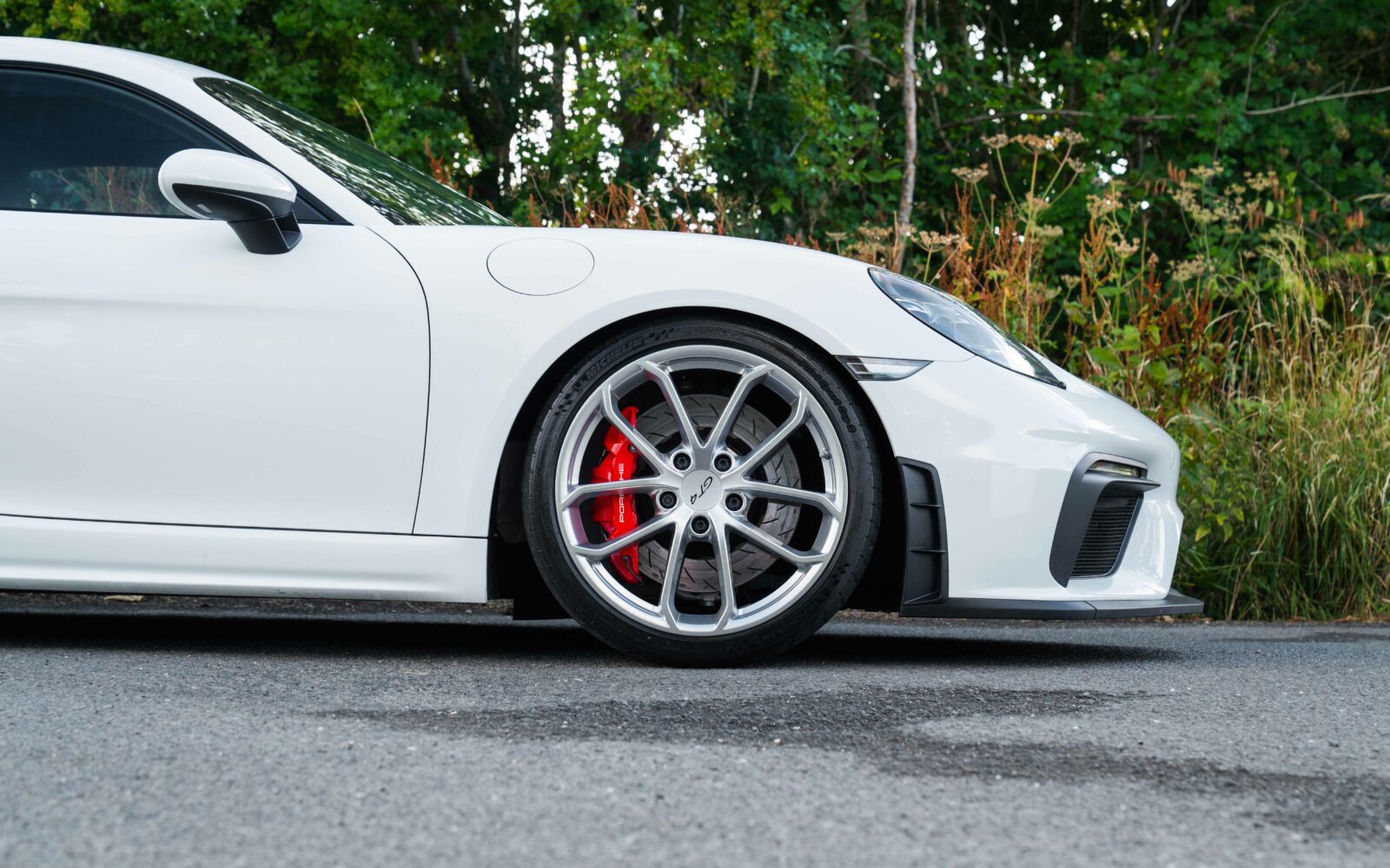 718 GT4 3