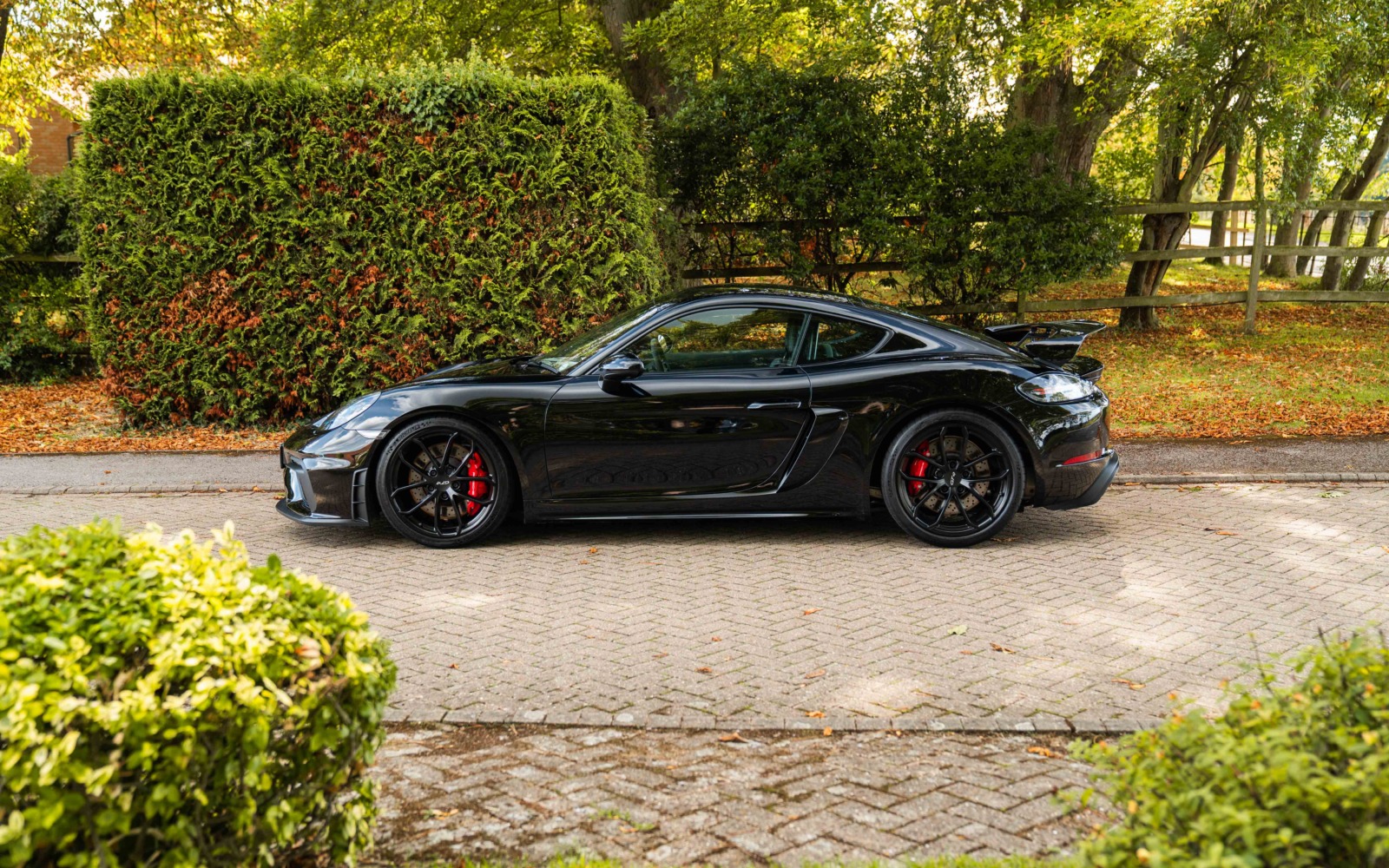 718 GT4 1