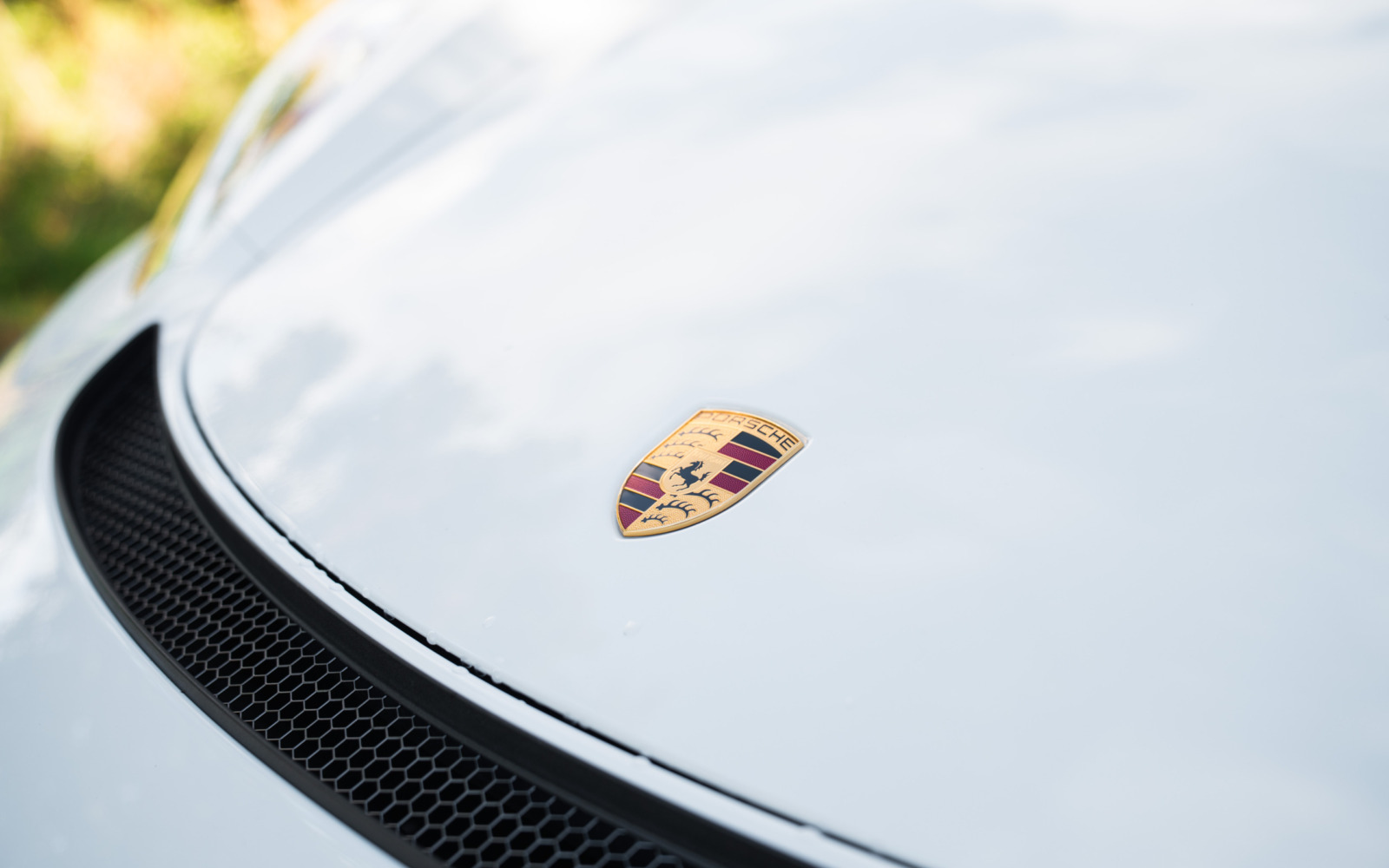 718 GT4 white 6
