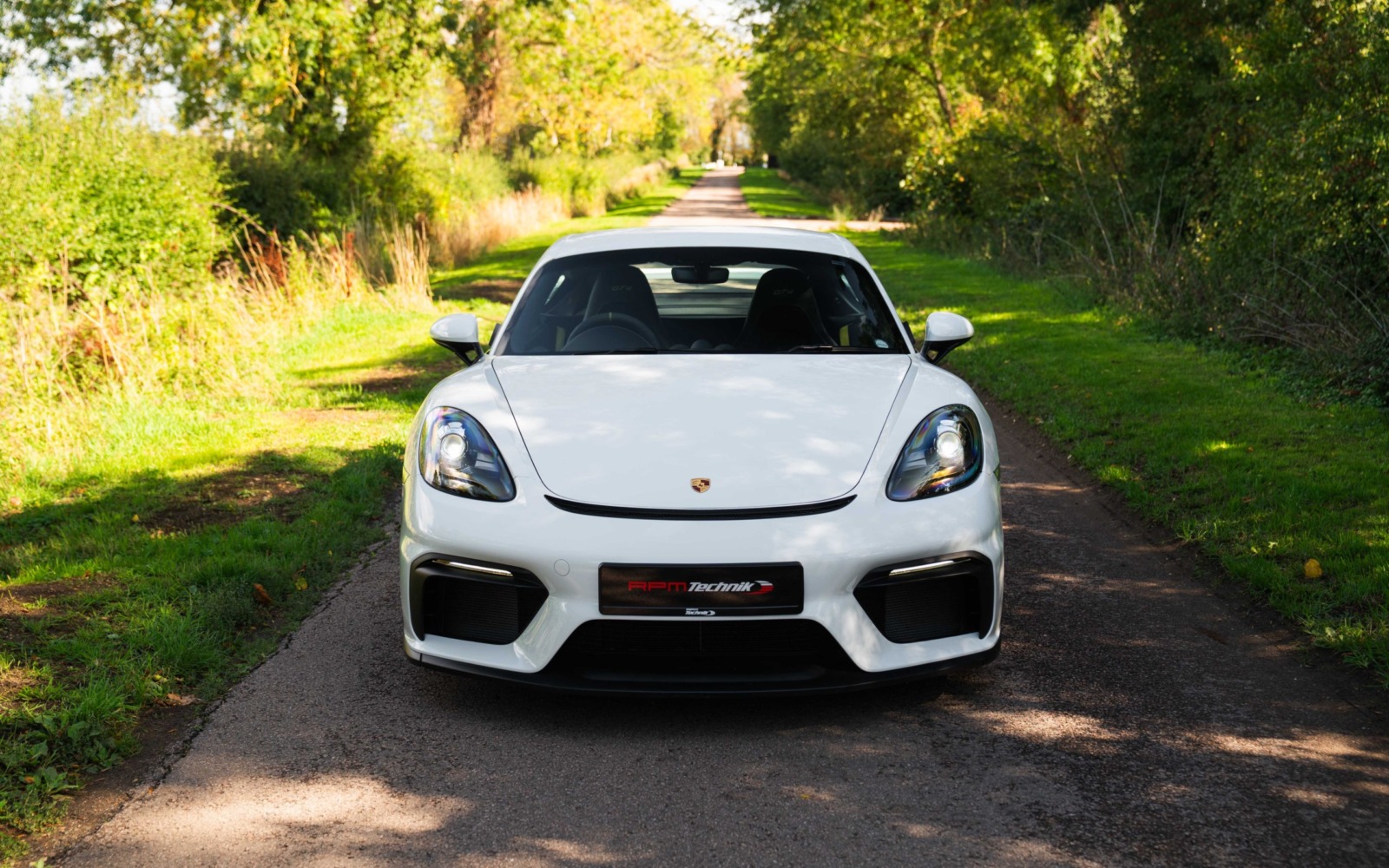 718 GT4 white 7