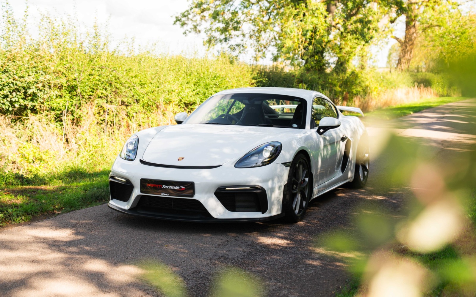 718 GT4 white 9