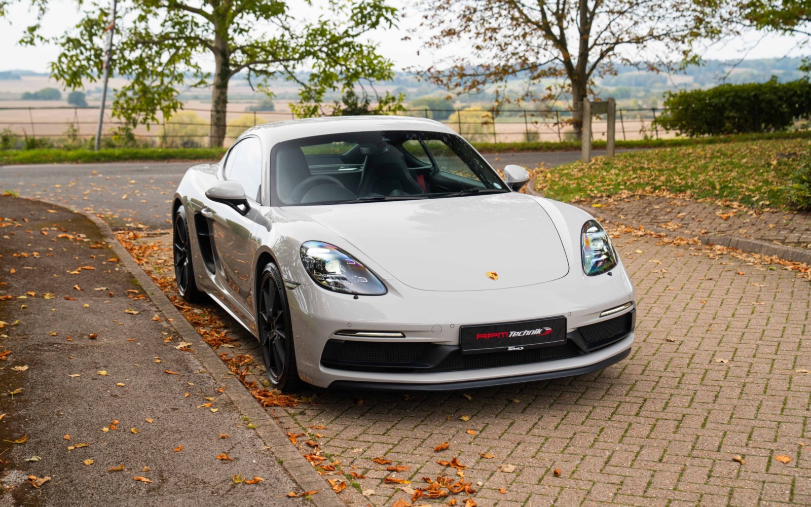 718 GTS  2