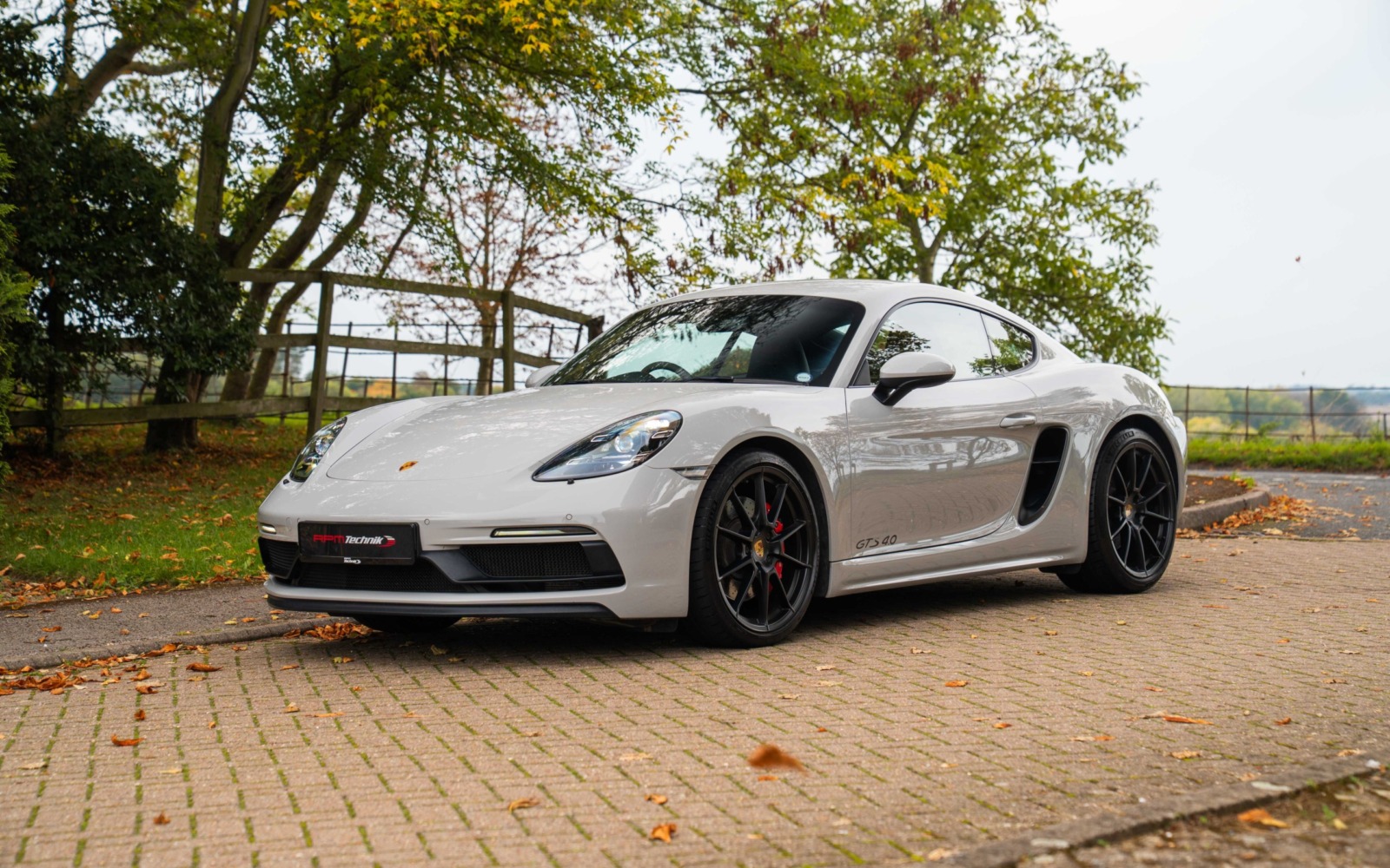 718 GTS -4