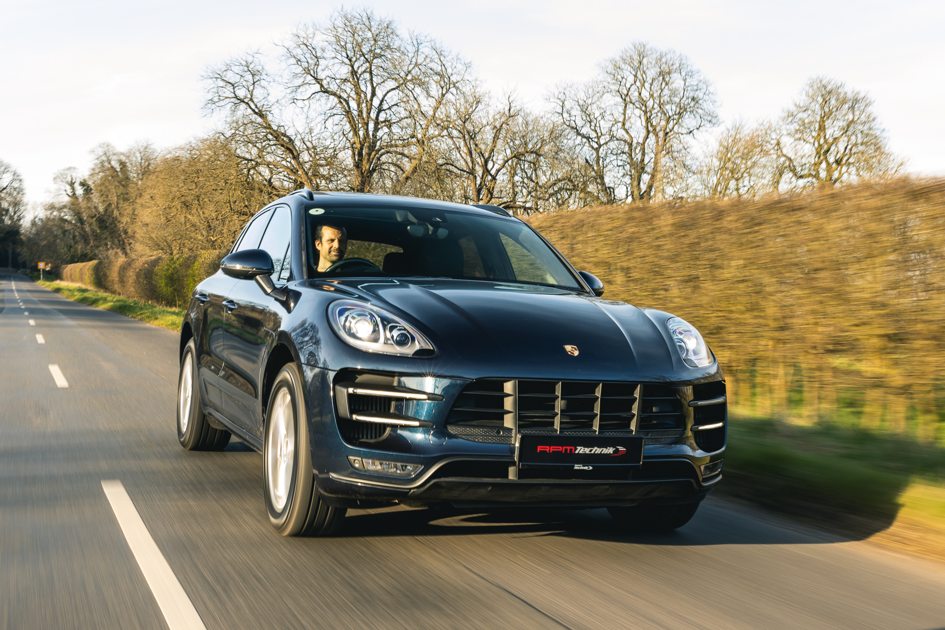 Macan Turbo-102