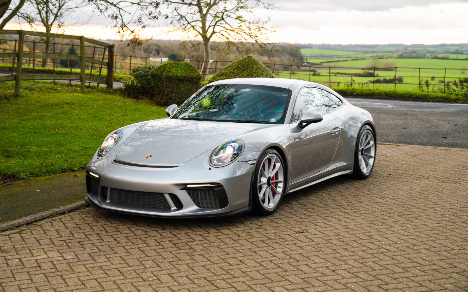 991.2 GT3 Touring 8