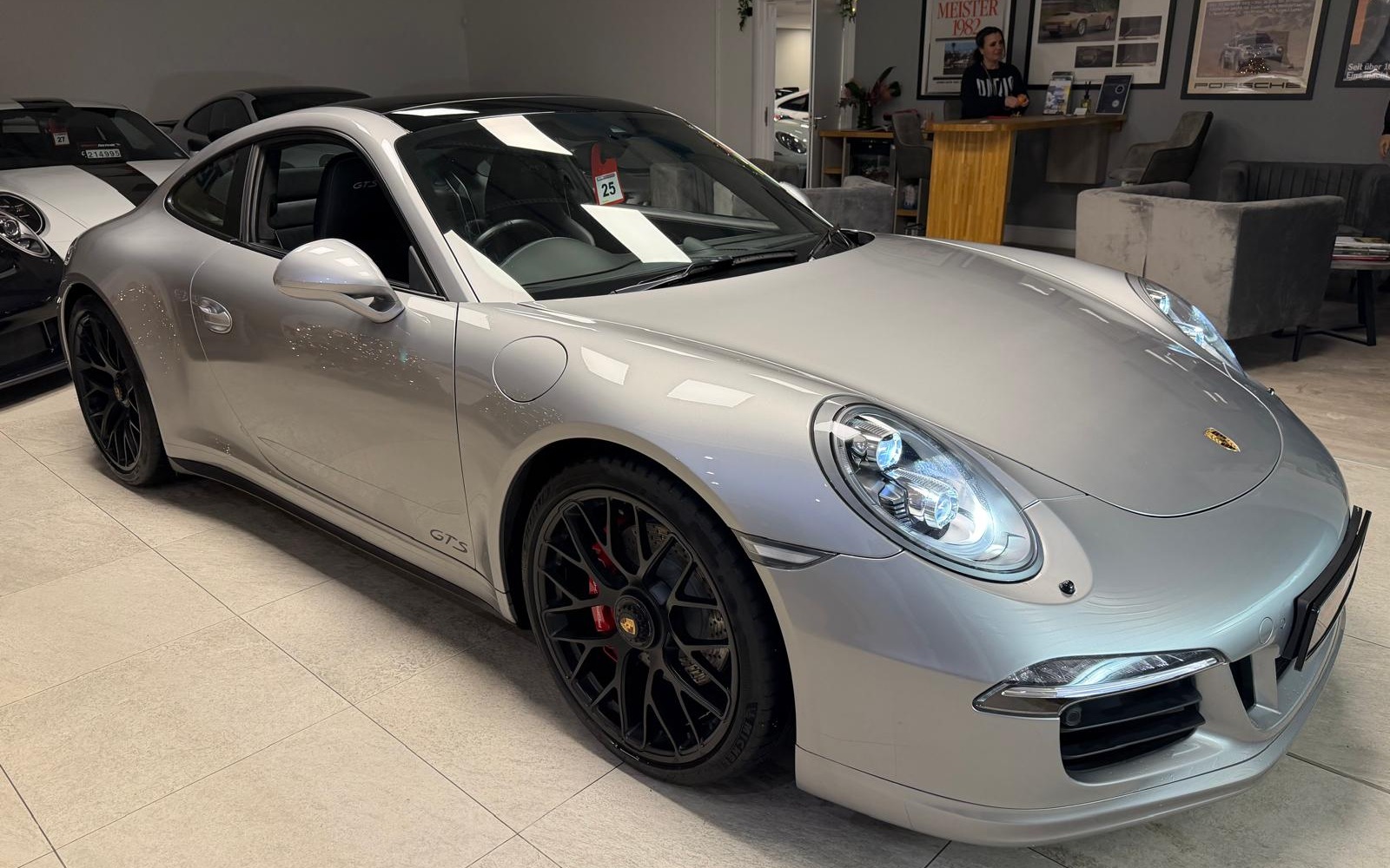 b5f93bfb 631b 438b 9beb 3e9a613ac1ab