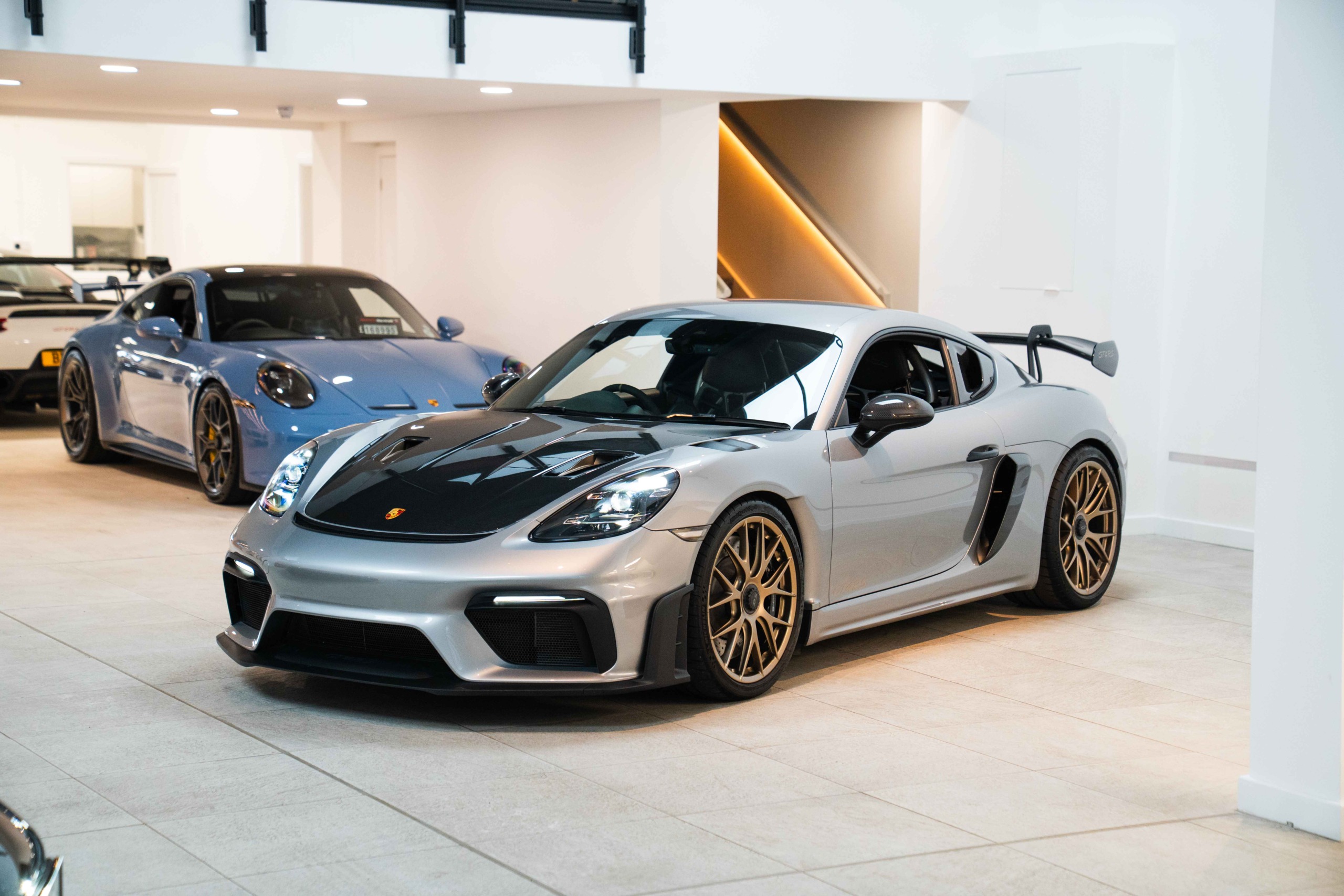 2022 Porsche 718 GT4 RS Weissac...