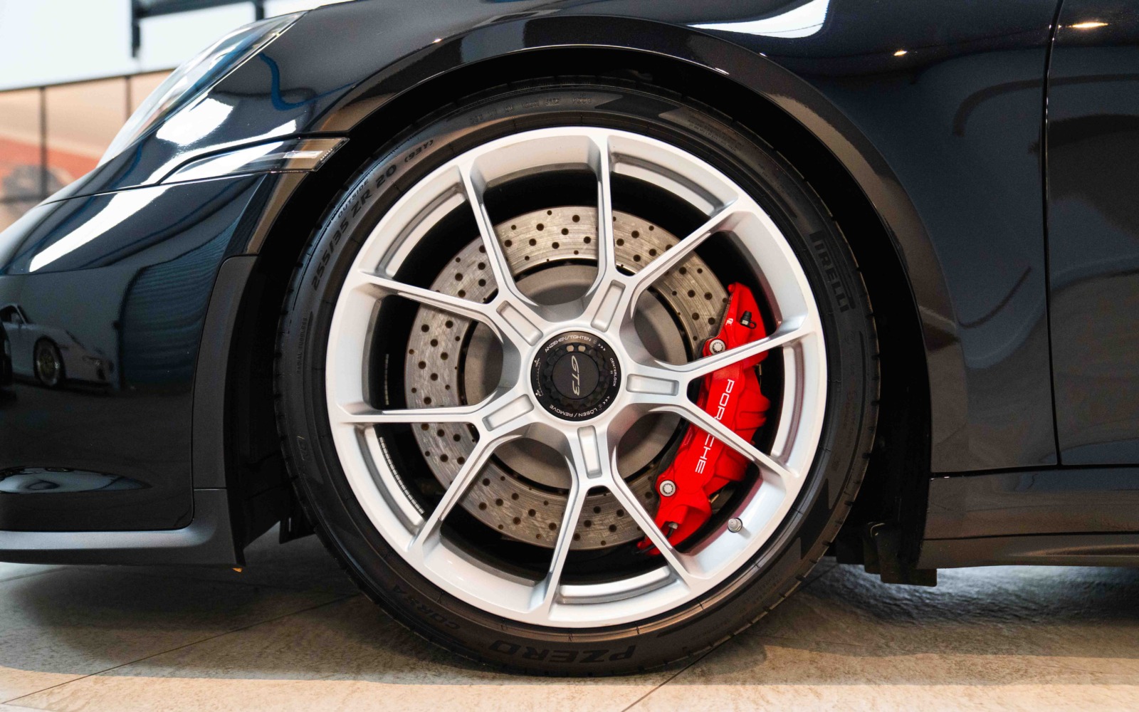 992.1 GT3 black 15