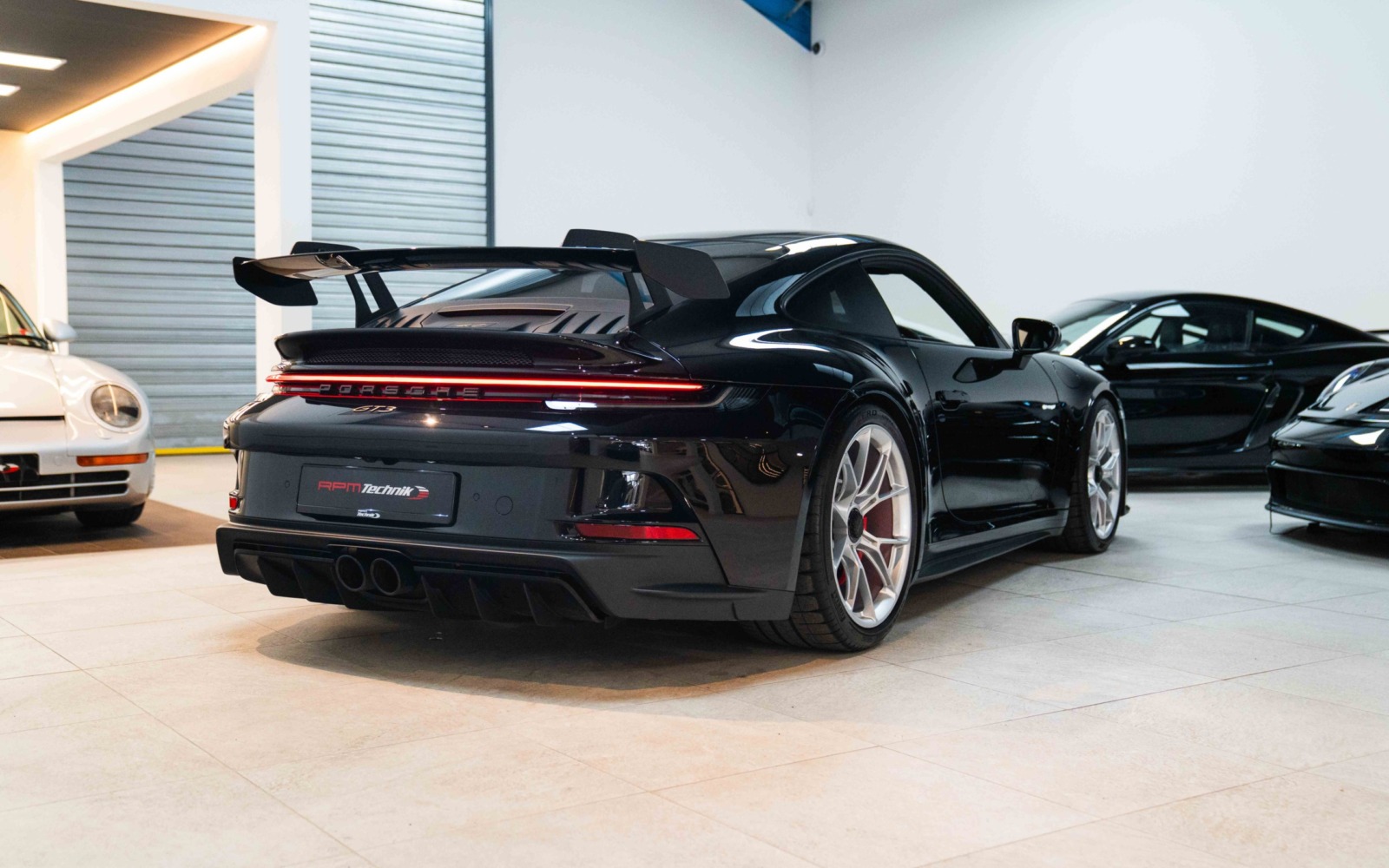 992.1 GT3 black 48
