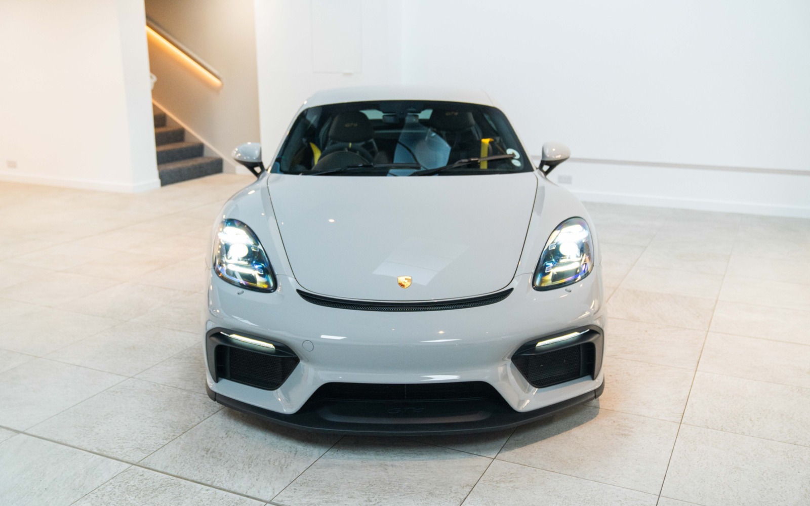 718 GT4 3