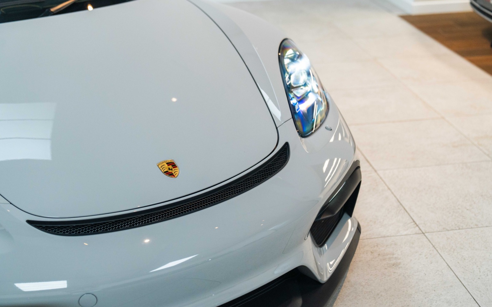 718 GT4 5