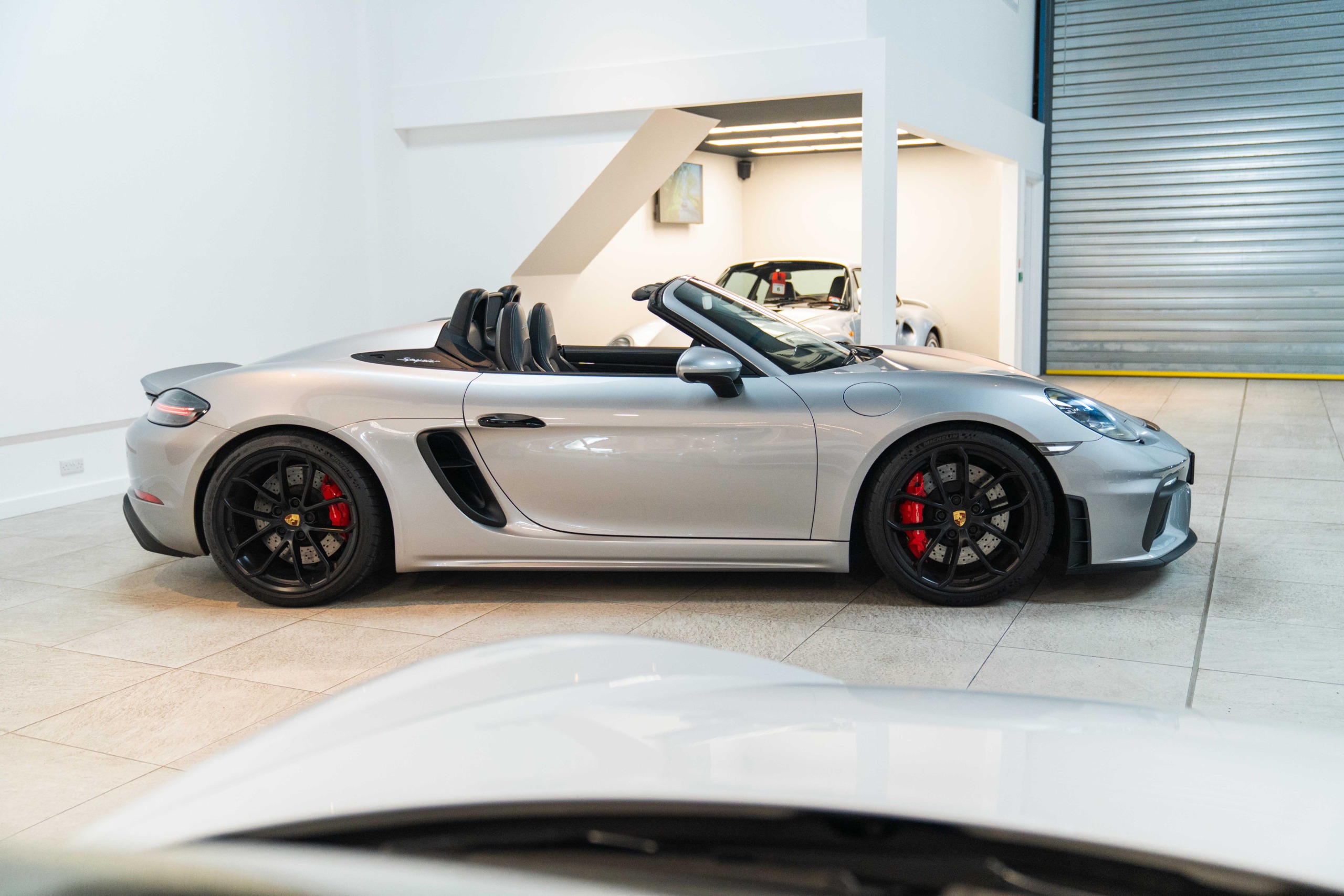 718-spyder-11-2