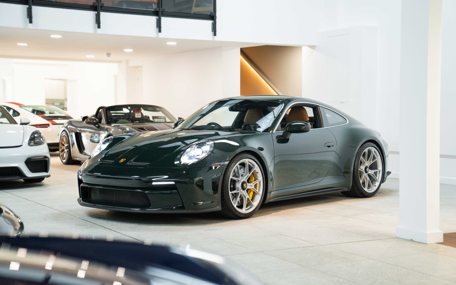992.1 GT3 Touring-1