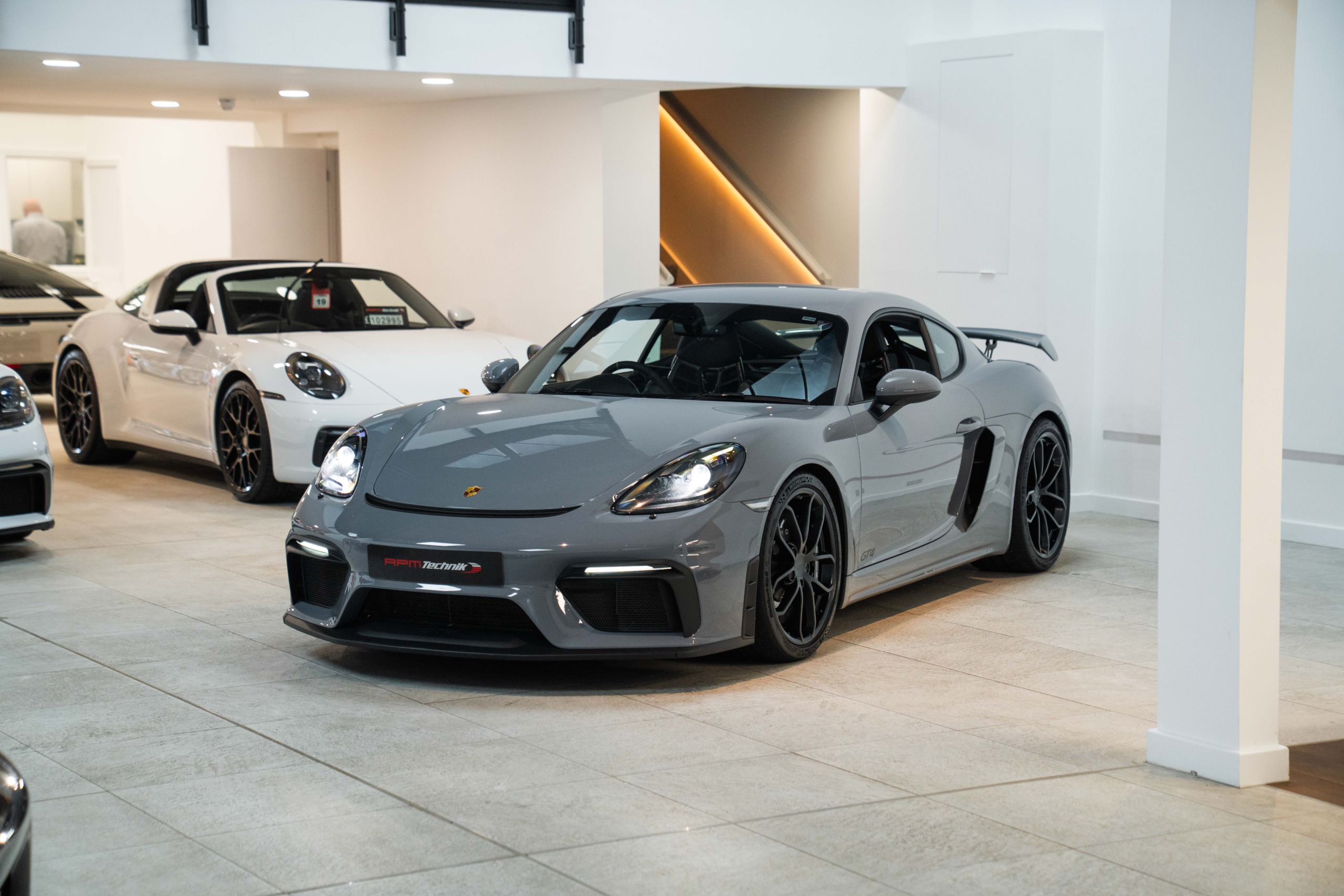 2022 Porsche 718 GT4 Clubsport P...