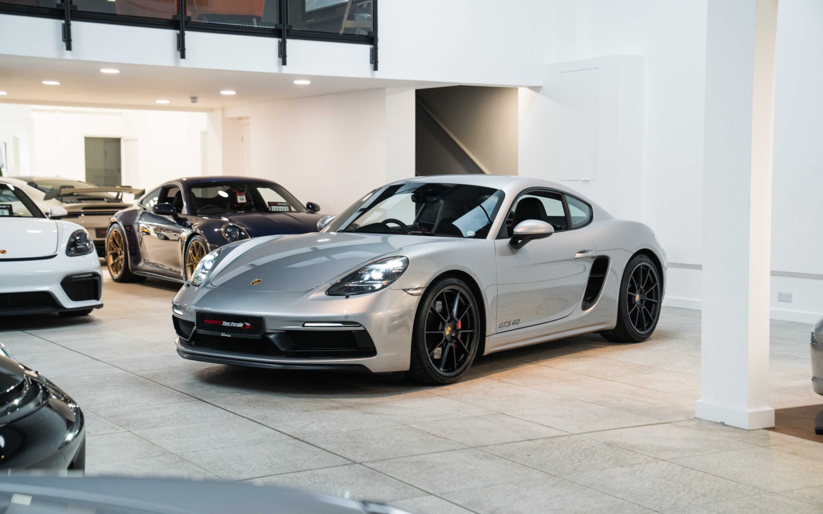 718 GTS 4.0-1