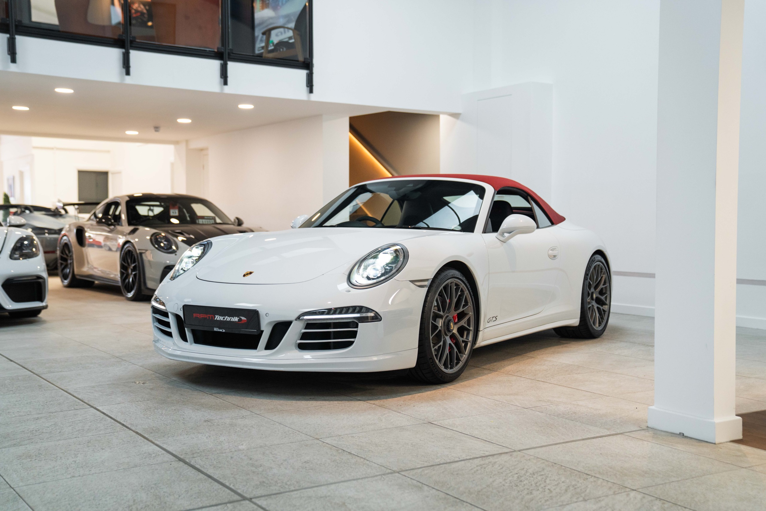 2015 991.1 Carrera 4 GTS Porsche...