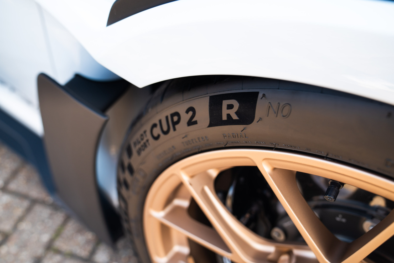 992 GT3RS MR – White LHD 11