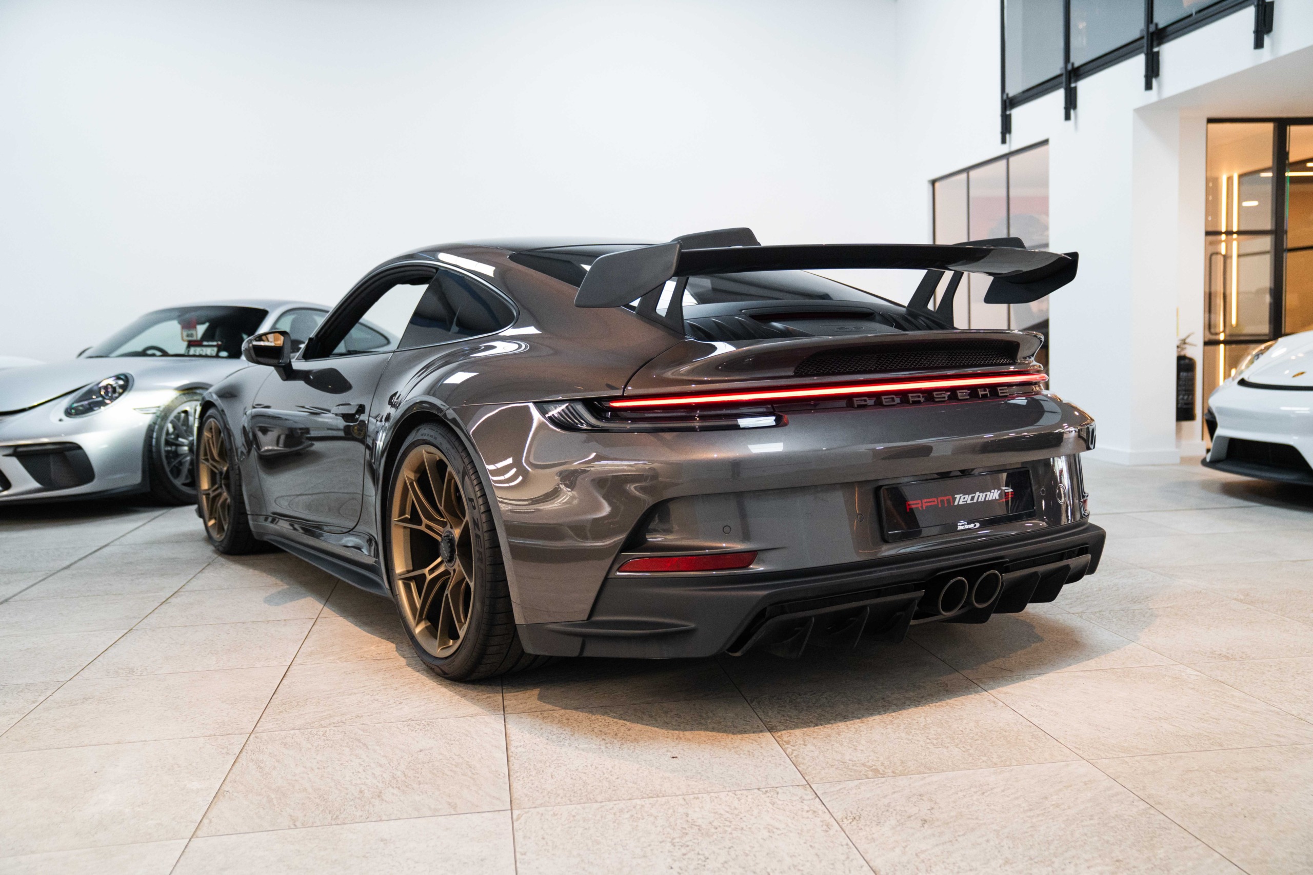992-gt3-37-4